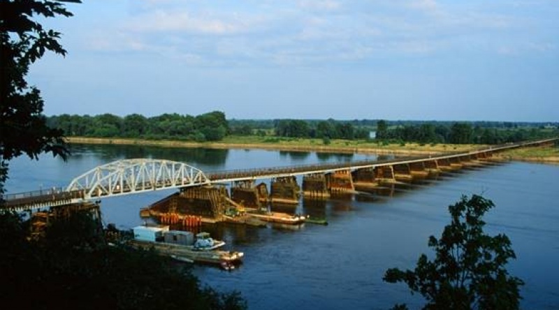 Most w Wyszogrodzie, początek lat 90. ubiegłego wieku. Fot. Marek Mistewicz